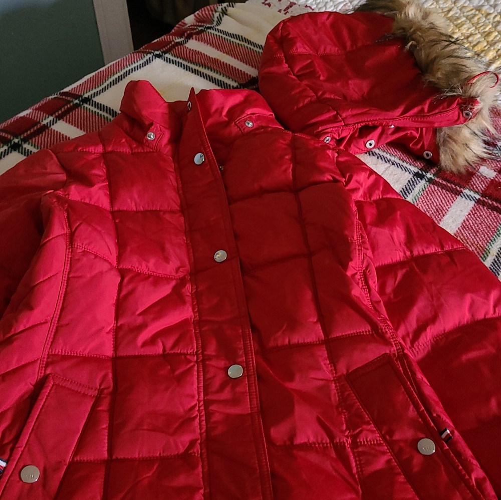 Womens Tommy Hilfiger puffer jacket